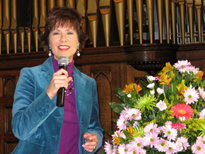 Nashville wedding singer Lori Stegner