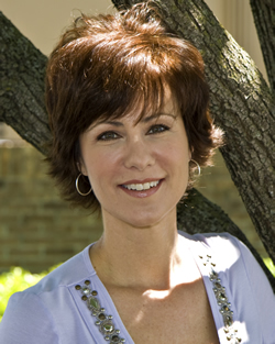 Nashville wedding singer Lori Stegner